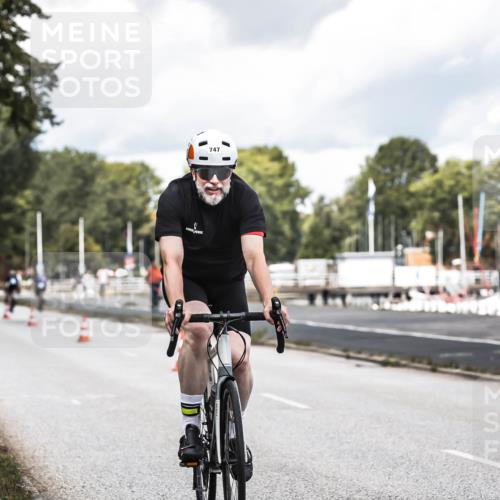 16.08.2026 - KN Förde Triathlon 2026 H.Heesch http://msf.ph/oto/9985157 16.08.2026 13:03:12 Radfahren 706, 747 meine-sportfotos.de