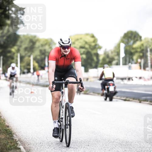 16.08.2026 - KN Förde Triathlon 2026 H.Heesch http://msf.ph/oto/9985161 16.08.2026 13:03:18 Radfahren 533, 538, 544, 556, 706 meine-sportfotos.de