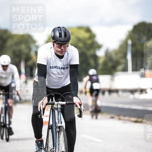 16.08.2026 - KN Förde Triathlon 2026 H.Heesch http://msf.ph/oto/9985248 16.08.2026 13:03:46 Radfahren 561, 567, 580, 585, 726, 734, 739 meine-sportfotos.de
