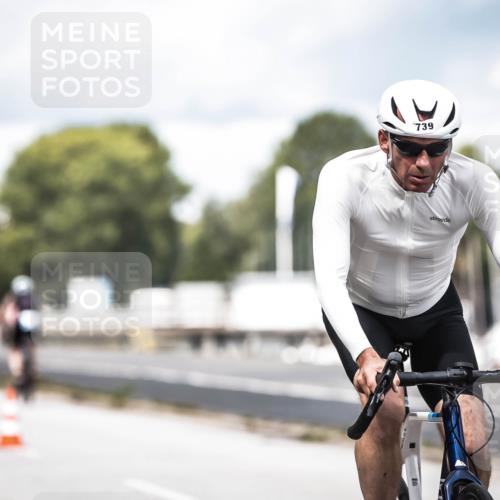 16.08.2026 - KN Förde Triathlon 2026 H.Heesch http://msf.ph/oto/9985267 16.08.2026 13:03:47 Radfahren 561, 580, 585, 726, 734, 739 meine-sportfotos.de