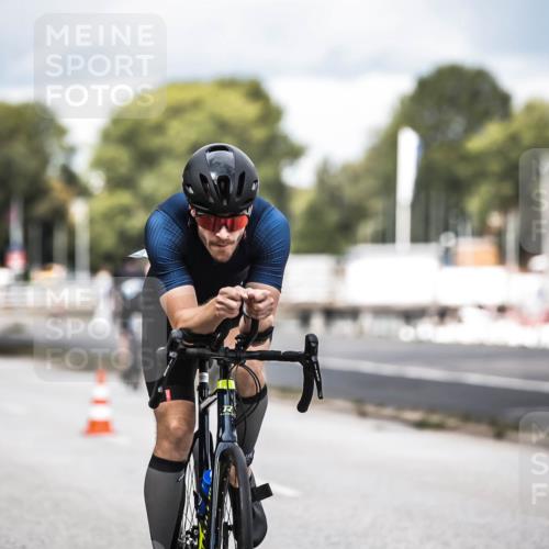 16.08.2026 - KN Förde Triathlon 2026 H.Heesch http://msf.ph/oto/9985312 16.08.2026 13:04:00 Radfahren 503, 539, 608, 703, 719, 733 meine-sportfotos.de