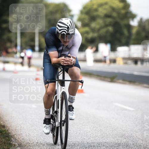 16.08.2026 - KN Förde Triathlon 2026 H.Heesch http://msf.ph/oto/9985349 16.08.2026 13:04:07 Radfahren 514, 515, 532, 542, 545, 608, 703 meine-sportfotos.de
