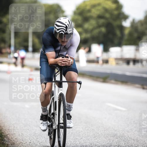 16.08.2026 - KN Förde Triathlon 2026 H.Heesch http://msf.ph/oto/9985350 16.08.2026 13:04:07 Radfahren 514, 515, 532, 542, 545, 608, 703 meine-sportfotos.de