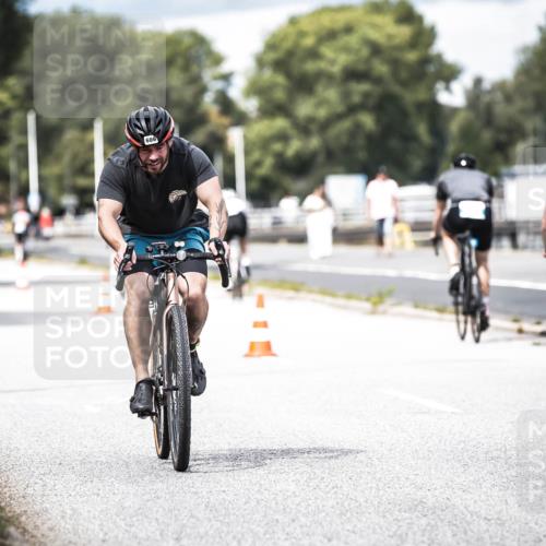 16.08.2026 - KN Förde Triathlon 2026 H.Heesch http://msf.ph/oto/9985365 16.08.2026 13:04:17 Radfahren 606, 721 meine-sportfotos.de