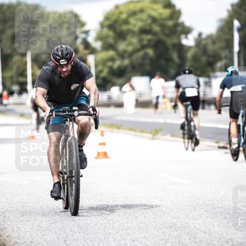 16.08.2026 - KN Förde Triathlon 2026 H.Heesch http://msf.ph/oto/9985367 16.08.2026 13:04:17 Radfahren 606, 721 meine-sportfotos.de