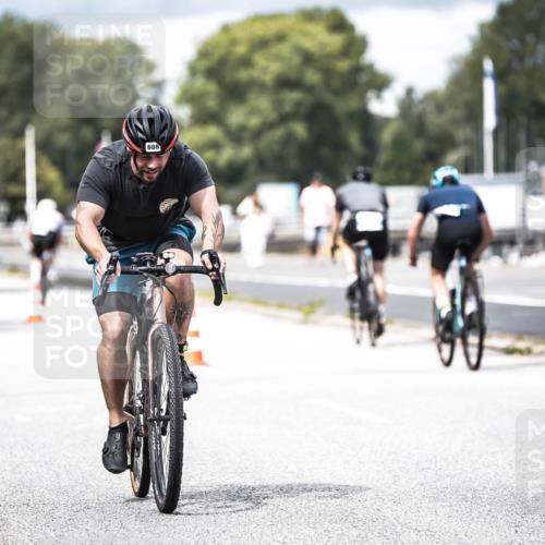 16.08.2026 - KN Förde Triathlon 2026 H.Heesch http://msf.ph/oto/9985370 16.08.2026 13:04:17 Radfahren 606, 721 meine-sportfotos.de