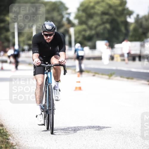 16.08.2026 - KN Förde Triathlon 2026 H.Heesch http://msf.ph/oto/9985400 16.08.2026 13:04:22 Radfahren 575 meine-sportfotos.de