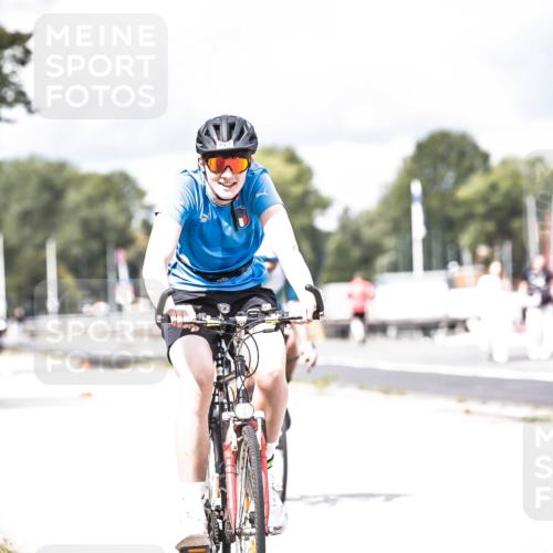 16.08.2026 - KN Förde Triathlon 2026 H.Heesch http://msf.ph/oto/9985432 16.08.2026 13:04:48 Radfahren 555, 705, 717 meine-sportfotos.de