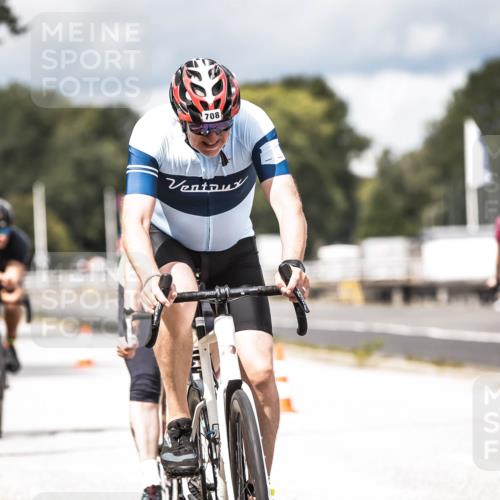 16.08.2026 - KN Förde Triathlon 2026 H.Heesch http://msf.ph/oto/9985457 16.08.2026 13:05:03 Radfahren 501, 502, 508, 708, 724, 740, 742 meine-sportfotos.de