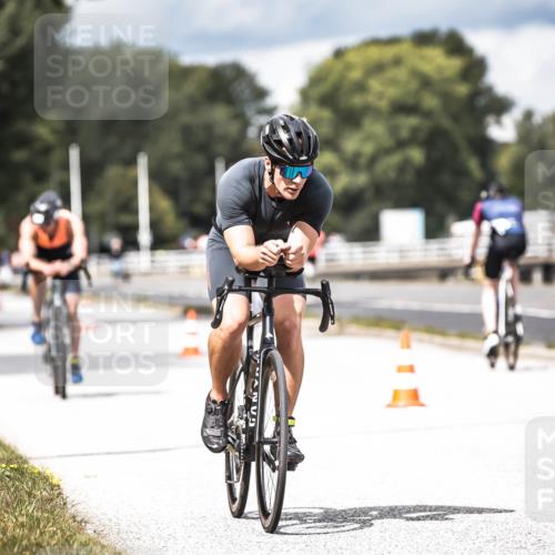 16.08.2026 - KN Förde Triathlon 2026 H.Heesch http://msf.ph/oto/9985459 16.08.2026 13:05:04 Radfahren 196, 502, 508, 708, 724, 740, 742 meine-sportfotos.de