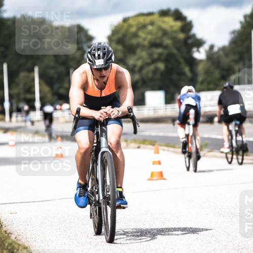 16.08.2026 - KN Förde Triathlon 2026 H.Heesch http://msf.ph/oto/9985471 16.08.2026 13:05:06 Radfahren 196, 502, 508, 708, 740, 742 meine-sportfotos.de