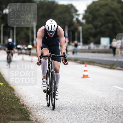 16.08.2026 - KN Förde Triathlon 2026 H.Heesch http://msf.ph/oto/9985522 16.08.2026 13:05:49 Radfahren 518, 569 meine-sportfotos.de