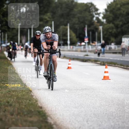 16.08.2026 - KN Förde Triathlon 2026 H.Heesch http://msf.ph/oto/9985562 16.08.2026 13:05:58 Radfahren 510, 517, 573 meine-sportfotos.de