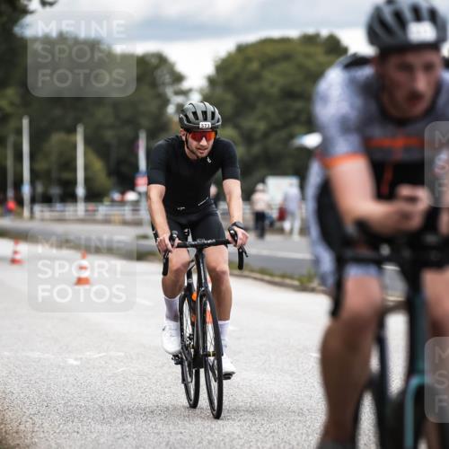 16.08.2026 - KN Förde Triathlon 2026 H.Heesch http://msf.ph/oto/9985582 16.08.2026 13:06:00 Radfahren 517, 573, 586 meine-sportfotos.de