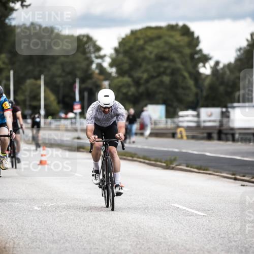 16.08.2026 - KN Förde Triathlon 2026 H.Heesch http://msf.ph/oto/9985588 16.08.2026 13:06:05 Radfahren 535, 542, 567, 586, 609, 715, 745 meine-sportfotos.de