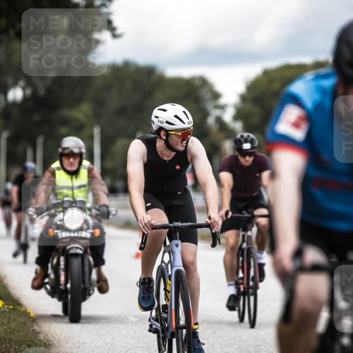 16.08.2026 - KN Förde Triathlon 2026 H.Heesch http://msf.ph/oto/9985610 16.08.2026 13:06:07 Radfahren 535, 542, 567, 585, 586, 609, 715, 745 meine-sportfotos.de