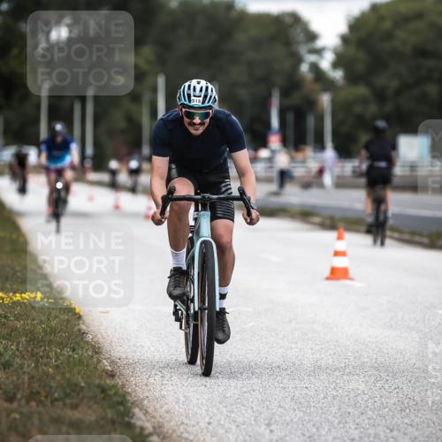 16.08.2026 - KN Förde Triathlon 2026 H.Heesch http://msf.ph/oto/9985672 16.08.2026 13:06:25 Radfahren 515, 527, 561, 580, 600, 709, 713, 714, 721, 725 meine-sportfotos.de