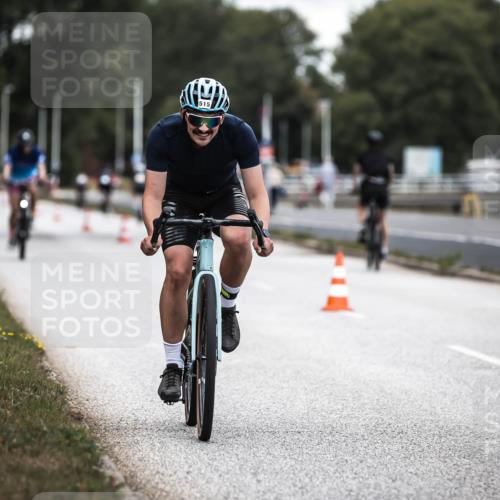 16.08.2026 - KN Förde Triathlon 2026 H.Heesch http://msf.ph/oto/9985675 16.08.2026 13:06:25 Radfahren 515, 527, 561, 580, 600, 709, 713, 714, 721, 725 meine-sportfotos.de