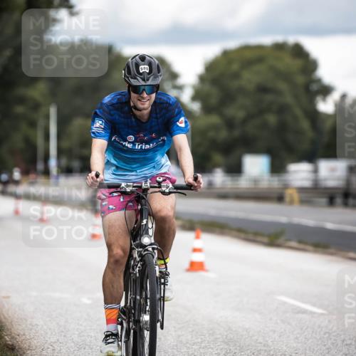16.08.2026 - KN Förde Triathlon 2026 H.Heesch http://msf.ph/oto/9985692 16.08.2026 13:06:29 Radfahren 527, 580, 709, 725 meine-sportfotos.de