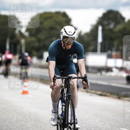 16.08.2026 - KN Förde Triathlon 2026 H.Heesch http://msf.ph/oto/9985717 16.08.2026 13:06:36 Radfahren 534, 545, 571 meine-sportfotos.de