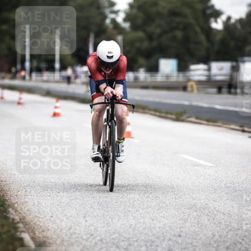 16.08.2026 - KN Förde Triathlon 2026 H.Heesch http://msf.ph/oto/9985745 16.08.2026 13:06:53 Radfahren 520, 583, 723 meine-sportfotos.de