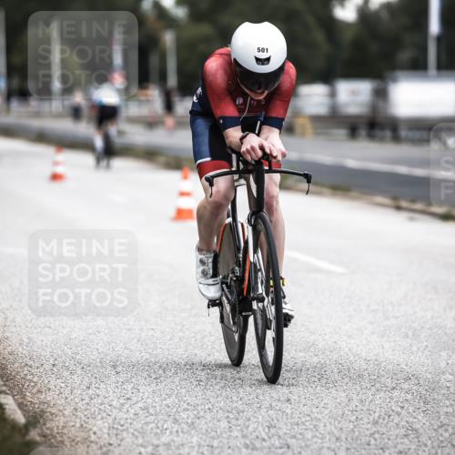 16.08.2026 - KN Förde Triathlon 2026 H.Heesch http://msf.ph/oto/9985752 16.08.2026 13:06:53 Radfahren 520, 583, 723 meine-sportfotos.de