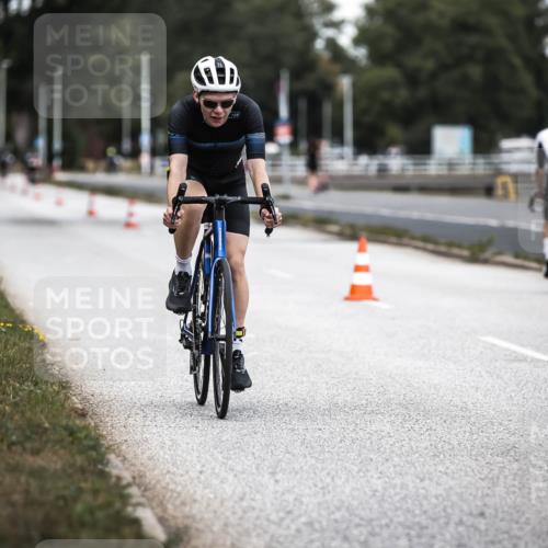 16.08.2026 - KN Förde Triathlon 2026 H.Heesch http://msf.ph/oto/9985758 16.08.2026 13:06:56 Radfahren 520, 525, 551, 583, 723 meine-sportfotos.de