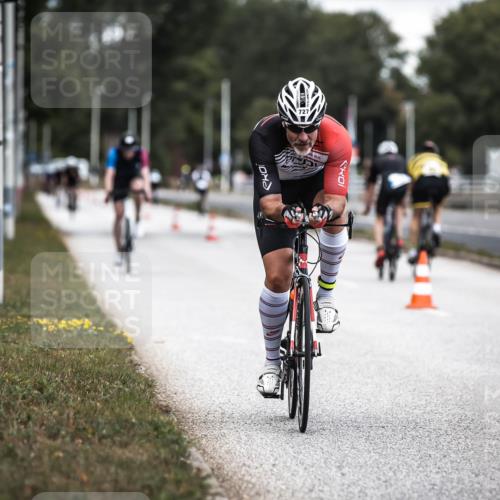 16.08.2026 - KN Förde Triathlon 2026 H.Heesch http://msf.ph/oto/9985781 16.08.2026 13:07:07 Radfahren 509, 543, 727 meine-sportfotos.de