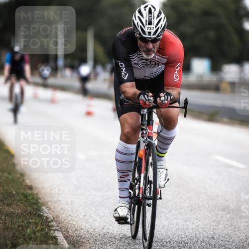 16.08.2026 - KN Förde Triathlon 2026 H.Heesch http://msf.ph/oto/9985791 16.08.2026 13:07:07 Radfahren 509, 543, 727 meine-sportfotos.de