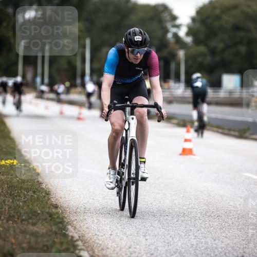 16.08.2026 - KN Förde Triathlon 2026 H.Heesch http://msf.ph/oto/9985804 16.08.2026 13:07:09 Radfahren 509, 543, 704, 727 meine-sportfotos.de