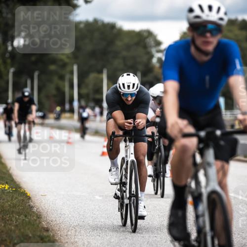 16.08.2026 - KN Förde Triathlon 2026 H.Heesch http://msf.ph/oto/9985863 16.08.2026 13:07:27 Radfahren 196, 511, 540, 552, 605, 611, 718, 735 meine-sportfotos.de