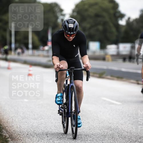 16.08.2026 - KN Förde Triathlon 2026 H.Heesch http://msf.ph/oto/9985896 16.08.2026 13:07:34 Radfahren 196, 513, 592, 711 meine-sportfotos.de