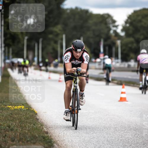 16.08.2026 - KN Förde Triathlon 2026 H.Heesch http://msf.ph/oto/9985901 16.08.2026 13:07:38 Radfahren 592, 711 meine-sportfotos.de