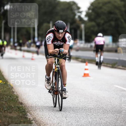 16.08.2026 - KN Förde Triathlon 2026 H.Heesch http://msf.ph/oto/9985907 16.08.2026 13:07:38 Radfahren 592, 711 meine-sportfotos.de