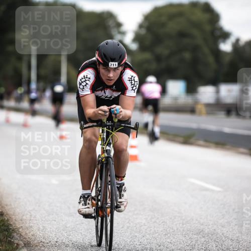 16.08.2026 - KN Förde Triathlon 2026 H.Heesch http://msf.ph/oto/9985913 16.08.2026 13:07:39 Radfahren 524, 592, 711 meine-sportfotos.de