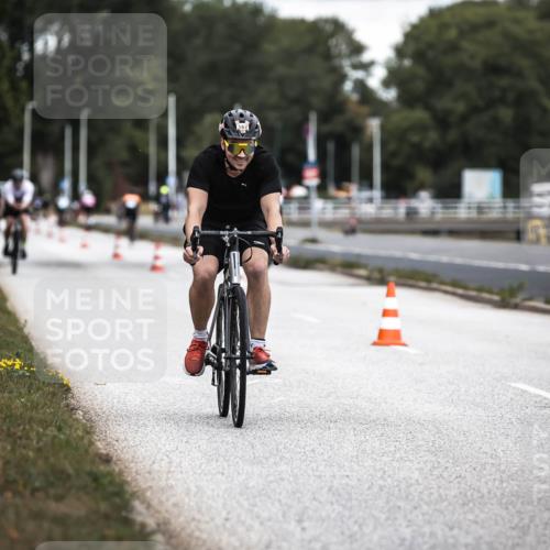 16.08.2026 - KN Förde Triathlon 2026 H.Heesch http://msf.ph/oto/9985980 16.08.2026 13:07:54 Radfahren 562, 594, 603 meine-sportfotos.de