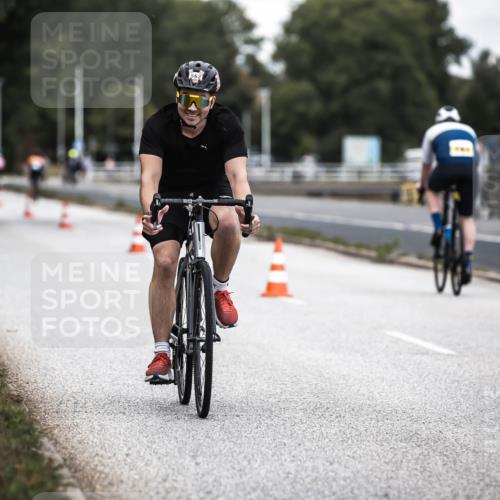 16.08.2026 - KN Förde Triathlon 2026 H.Heesch http://msf.ph/oto/9985990 16.08.2026 13:07:55 Radfahren 562, 594, 603, 738 meine-sportfotos.de