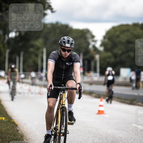 16.08.2026 - KN Förde Triathlon 2026 H.Heesch http://msf.ph/oto/9986026 16.08.2026 13:08:06 Radfahren 565, 579, 710 meine-sportfotos.de