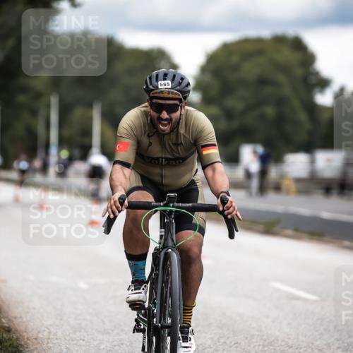 16.08.2026 - KN Förde Triathlon 2026 H.Heesch http://msf.ph/oto/9986057 16.08.2026 13:08:10 Radfahren 565, 710, 732 meine-sportfotos.de