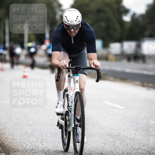 16.08.2026 - KN Förde Triathlon 2026 H.Heesch http://msf.ph/oto/9986095 16.08.2026 13:08:37 Radfahren 547, 576, 715 meine-sportfotos.de