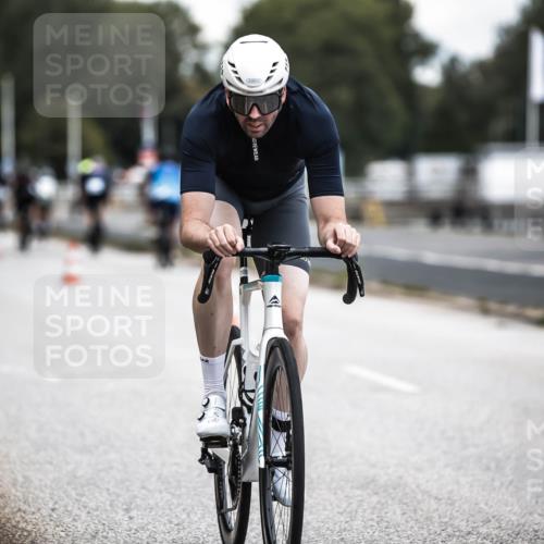 16.08.2026 - KN Förde Triathlon 2026 H.Heesch http://msf.ph/oto/9986096 16.08.2026 13:08:37 Radfahren 547, 576, 715 meine-sportfotos.de