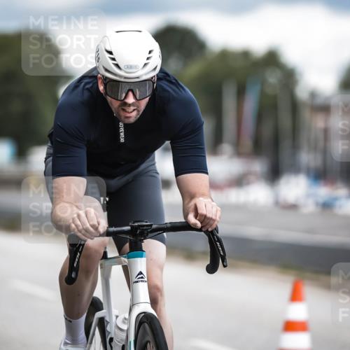 16.08.2026 - KN Förde Triathlon 2026 H.Heesch http://msf.ph/oto/9986105 16.08.2026 13:08:38 Radfahren 576, 715 meine-sportfotos.de