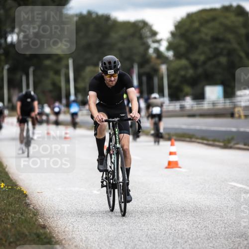 16.08.2026 - KN Förde Triathlon 2026 H.Heesch http://msf.ph/oto/9986115 16.08.2026 13:08:44 Radfahren 527, 576, 586, 598 meine-sportfotos.de
