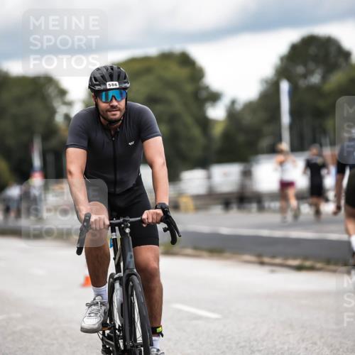 16.08.2026 - KN Förde Triathlon 2026 H.Heesch http://msf.ph/oto/9986134 16.08.2026 13:08:48 Radfahren 527, 581, 586, 598, 716 meine-sportfotos.de