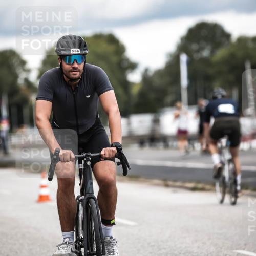 16.08.2026 - KN Förde Triathlon 2026 H.Heesch http://msf.ph/oto/9986137 16.08.2026 13:08:48 Radfahren 527, 581, 586, 598, 716 meine-sportfotos.de