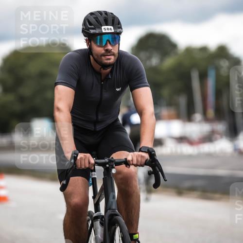 16.08.2026 - KN Förde Triathlon 2026 H.Heesch http://msf.ph/oto/9986145 16.08.2026 13:08:49 Radfahren 581, 586, 598, 716, 725 meine-sportfotos.de