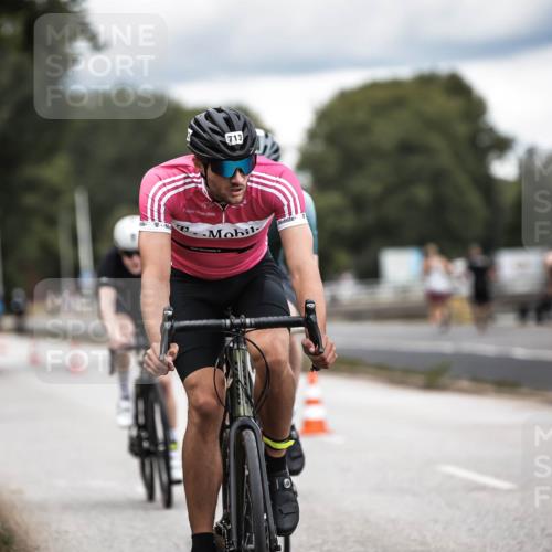 16.08.2026 - KN Förde Triathlon 2026 H.Heesch http://msf.ph/oto/9986165 16.08.2026 13:08:56 Radfahren 591, 600, 713, 714, 716, 725 meine-sportfotos.de