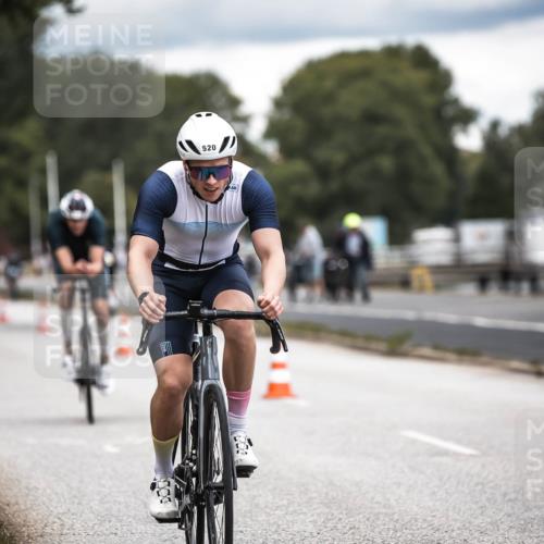 16.08.2026 - KN Förde Triathlon 2026 H.Heesch http://msf.ph/oto/9986238 16.08.2026 13:09:13 Radfahren 519, 520, 522, 525, 551, 746 meine-sportfotos.de