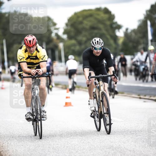 16.08.2026 - KN Förde Triathlon 2026 H.Heesch http://msf.ph/oto/9986268 16.08.2026 13:09:30 Radfahren 543, 552, 720, 723 meine-sportfotos.de