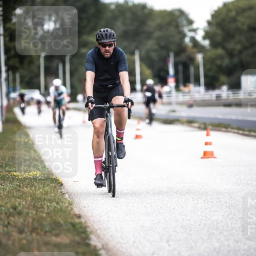 16.08.2026 - KN Förde Triathlon 2026 H.Heesch http://msf.ph/oto/9986318 16.08.2026 13:09:49 Radfahren 553, 605, 735 meine-sportfotos.de